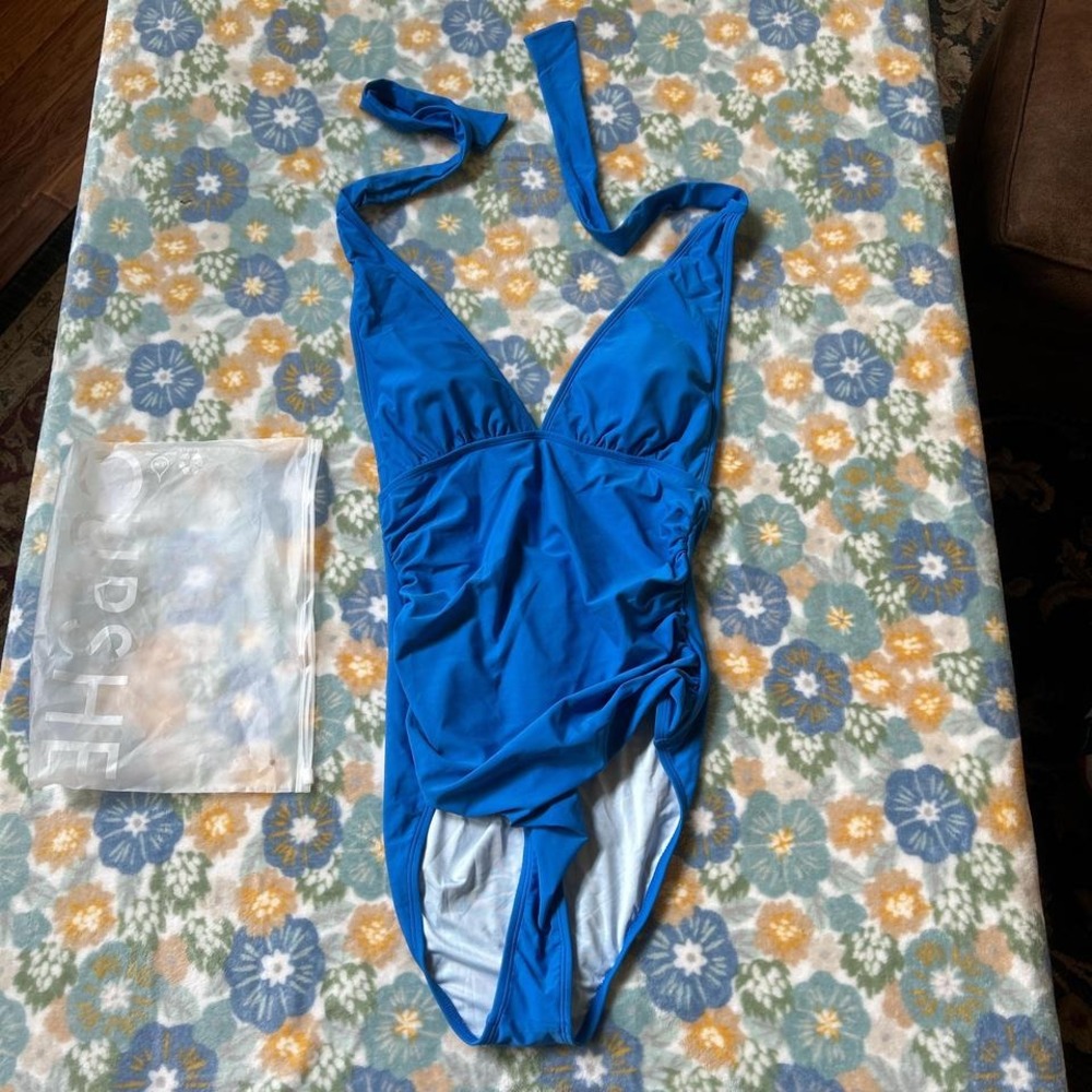 Blue Cupshe one piece halter top women's medium NWT